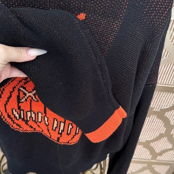 Black and Orange Halloween Sweater - Picture 5 of 6